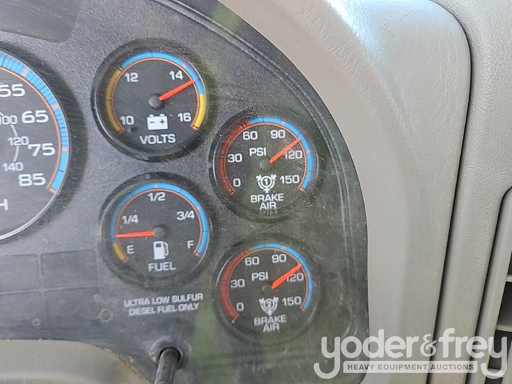 2016-international-durastar-4300-image-60