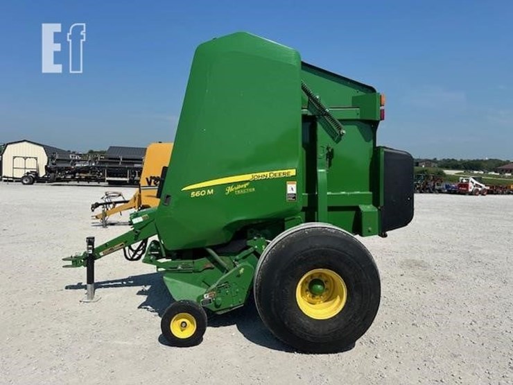 2019-john-deere-560m-image-2