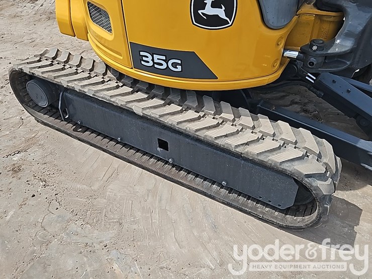 2023-deere-35g-image-13