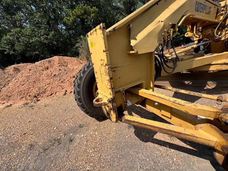 caterpillar-140g-image-37