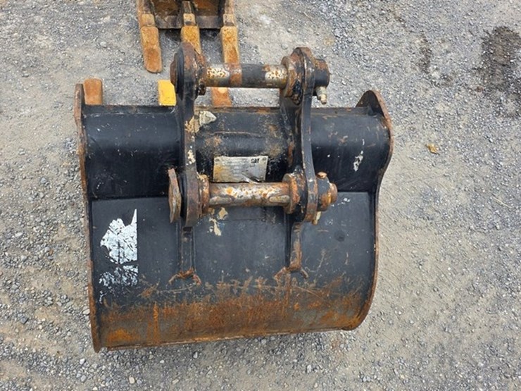2021-caterpillar-303e-cr-image-36