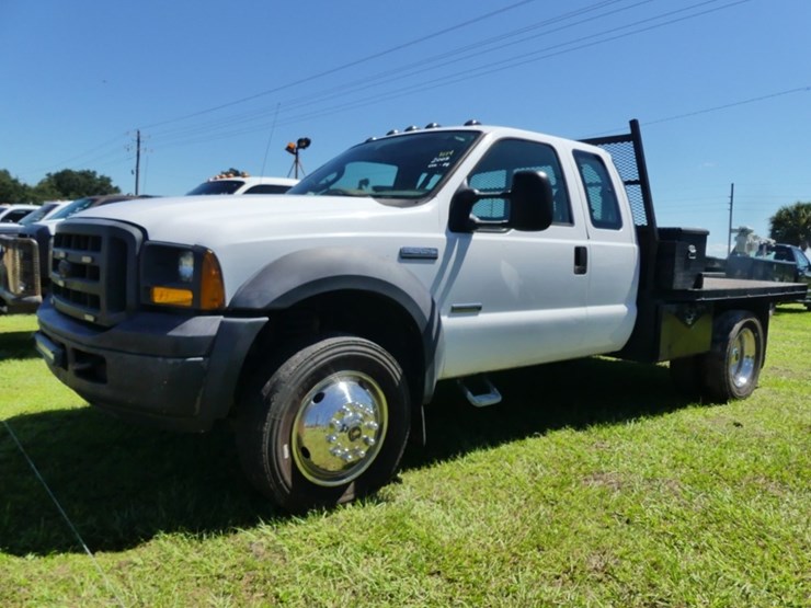 2005-ford-f550-xl-image-1