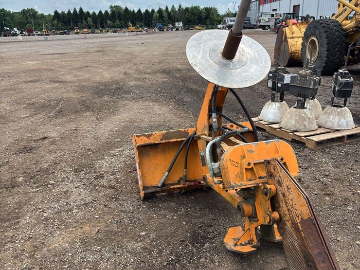 vibratory-cable-plow-image-3