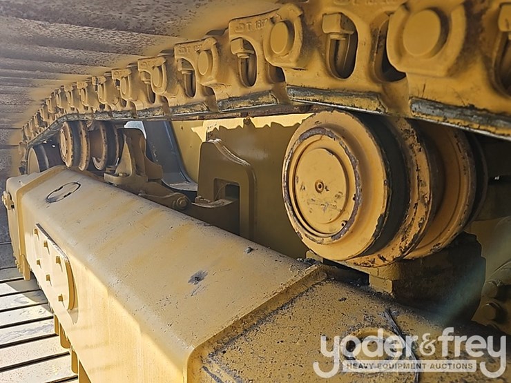 2022-deere-750l-image-22
