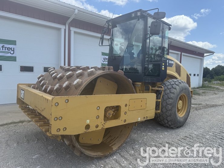 2014-caterpillar-cs54b-image-7