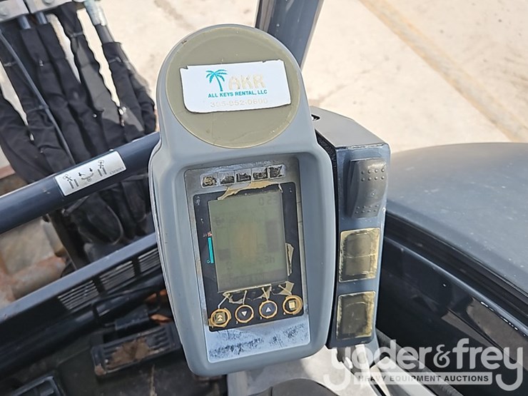 2017-deere-30g-image-38