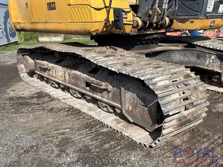 2013-deere-350g-lc-image-13