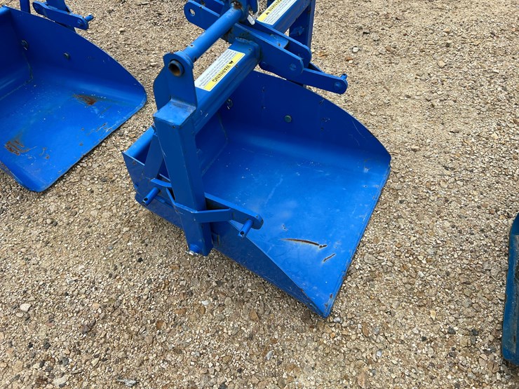 new-holland-30-image-3