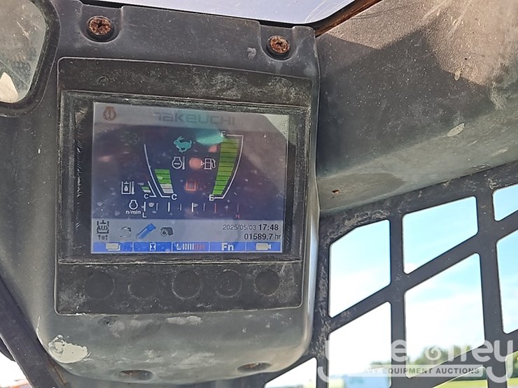 2020-takeuchi-tl6r-image-32