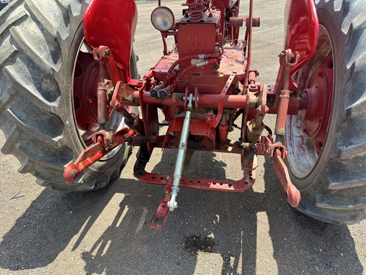 mccormick-farm-all-450-2wd-tractor-image-9