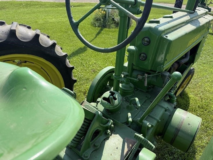 john-deere-b-image-7