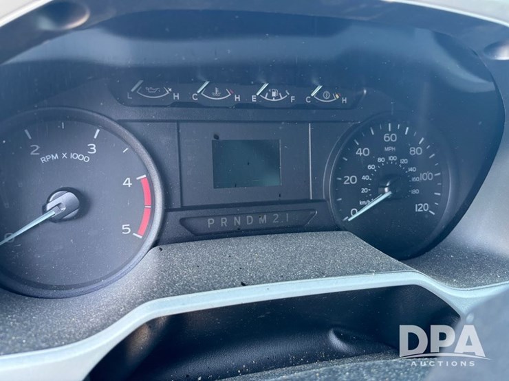 2023-ford-f650-image-32
