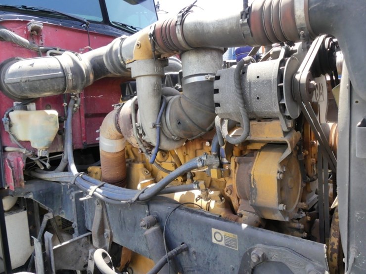 2002-peterbilt-379-image-21