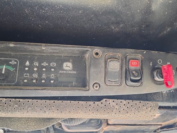 john-deere-250-image-38