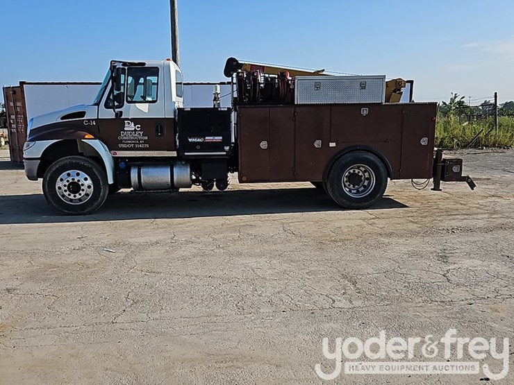 2016-international-durastar-4300-image-2
