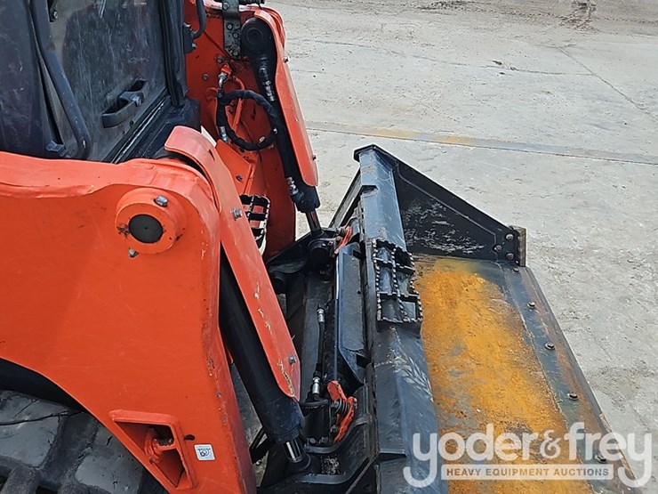 2023-kubota-svl75-2-image-13