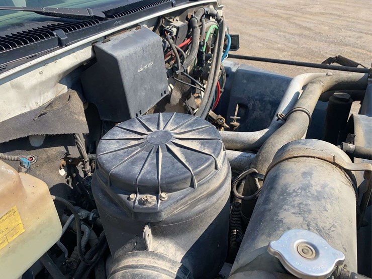 1994-gmc-c7h-s/a-bulk-fuel-truck-image-33
