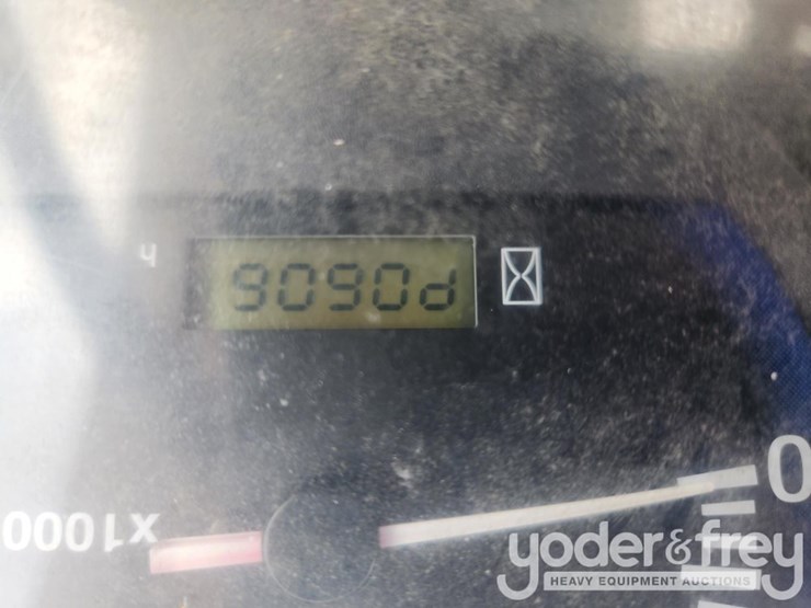 2015-kubota-l4701dt-image-9