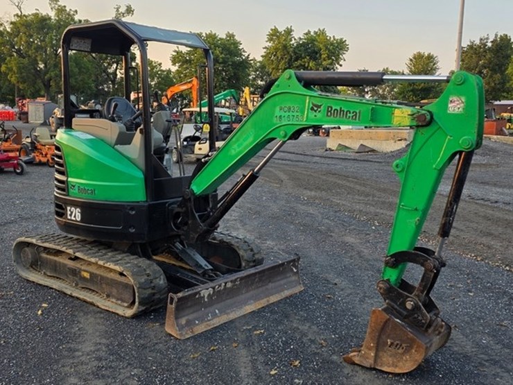2017-bobcat-e26-image-1