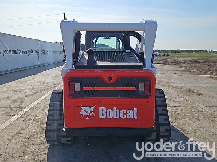 2022-bobcat-t870-image-22