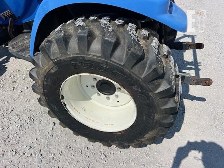 2008-new-holland-t2220-image-19