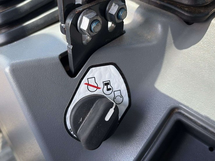 2023-bobcat-e35i-image-55