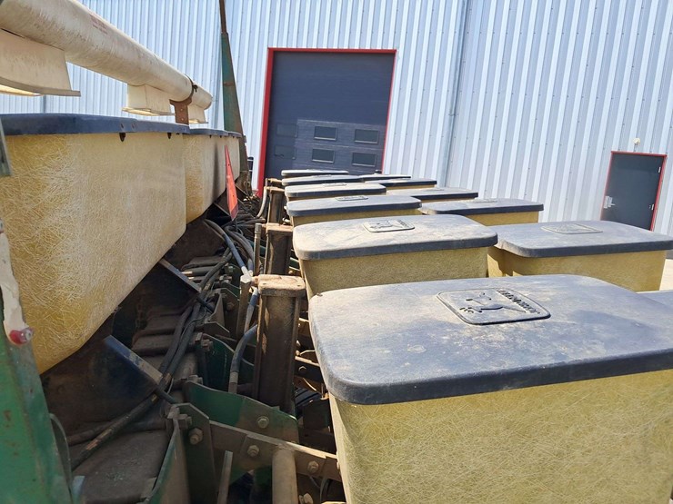 john-deere-7000-image-8