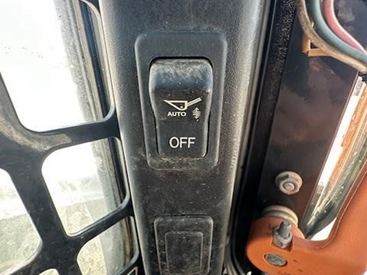 2021-bobcat-t770-image-26