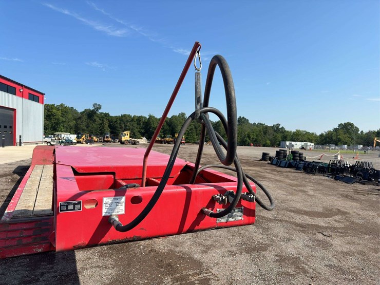 2000-talbert-35-ton-image-34