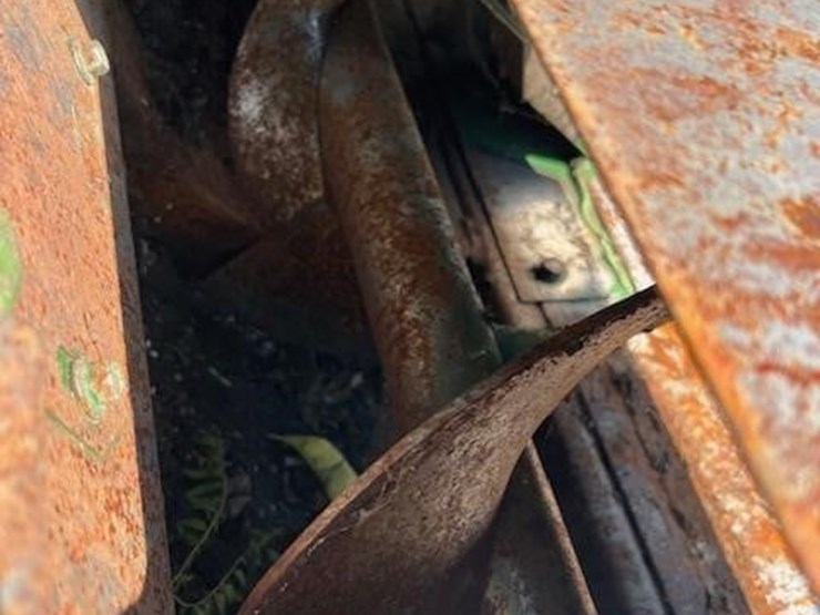 2014-john-deere-s670-image-102