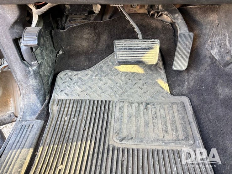 2011-chevrolet-silverado-2500hd-lt-image-73