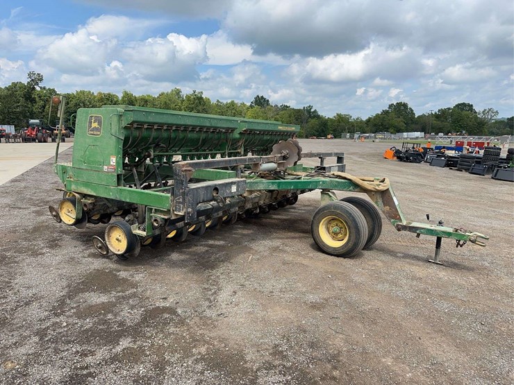 john-deere-750-image-2