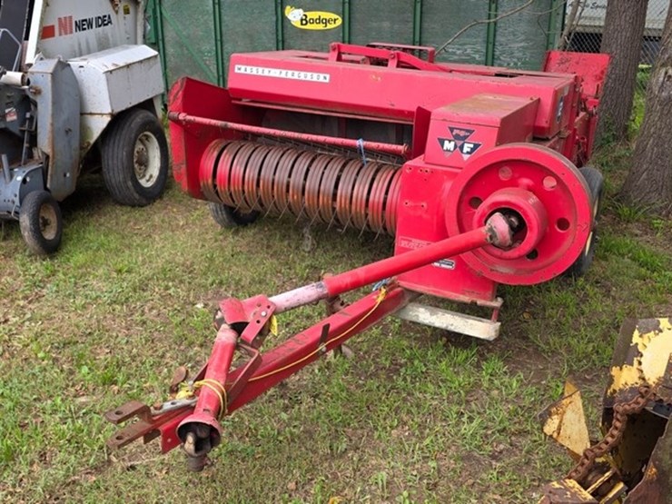 massey-ferguson-12-image-2