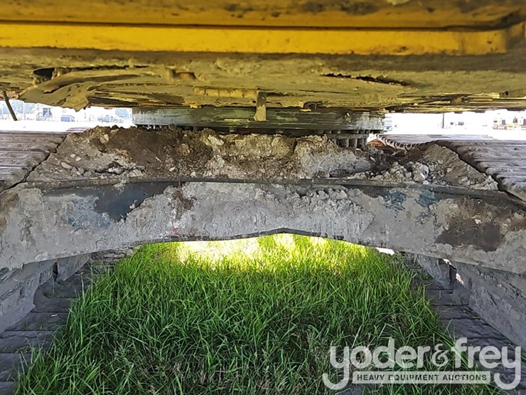 2015-caterpillar-329fl-image-27