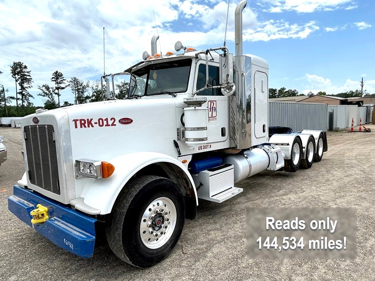 2013-peterbilt-367-image-1