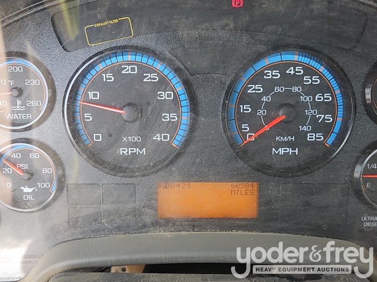 2016-international-durastar-4300-image-63