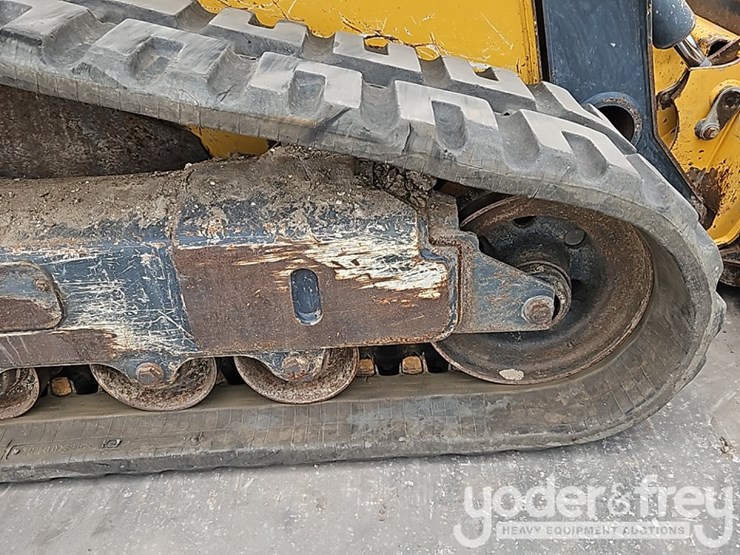 2020-deere-325g-image-10