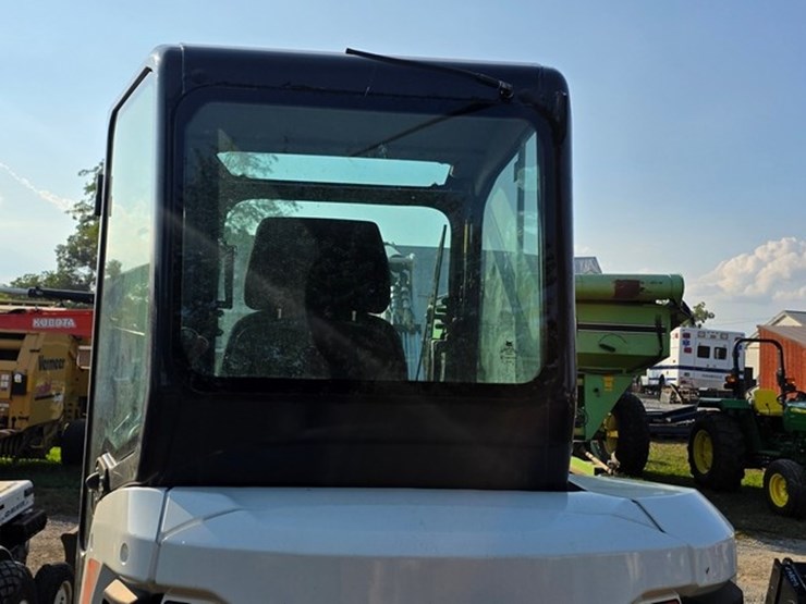 2024-bobcat-e35-image-22