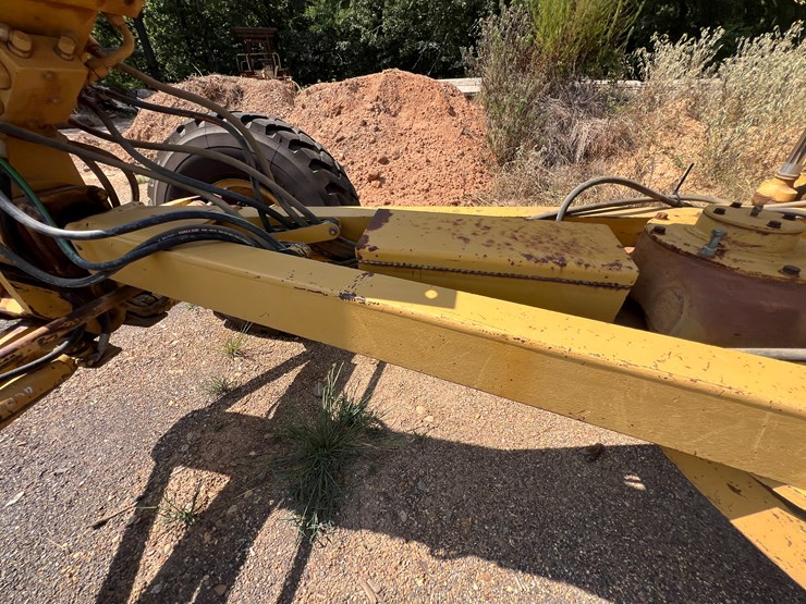 caterpillar-140g-image-31