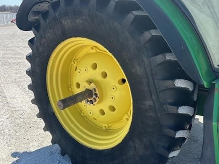 2014-john-deere-6125r-image-13