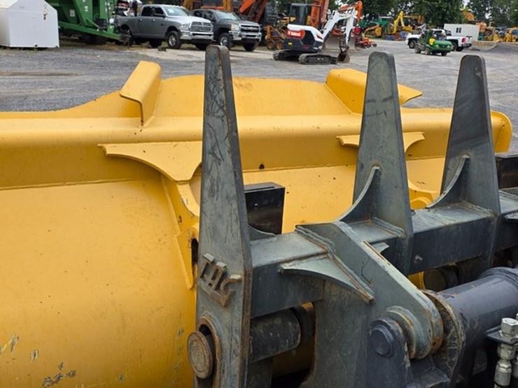 2021-deere-524l-image-13