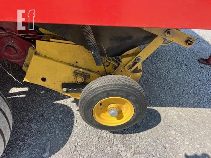 new-holland-688-image-17