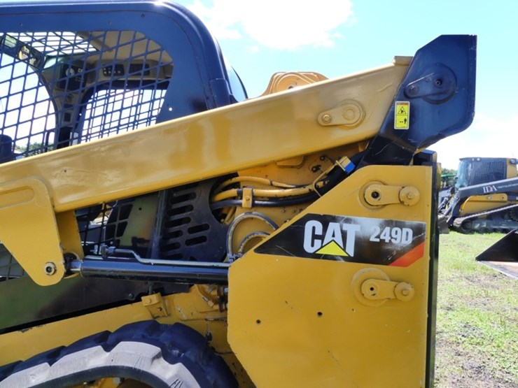 caterpillar-249d-image-7