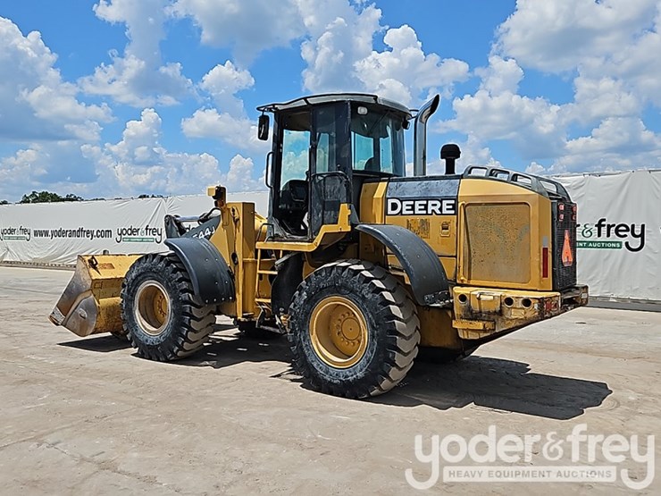 2005-deere-544j-image-4