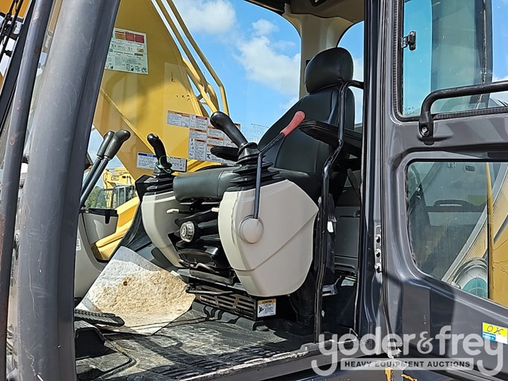 2017-kobelco-sk210-lc-10-image-37