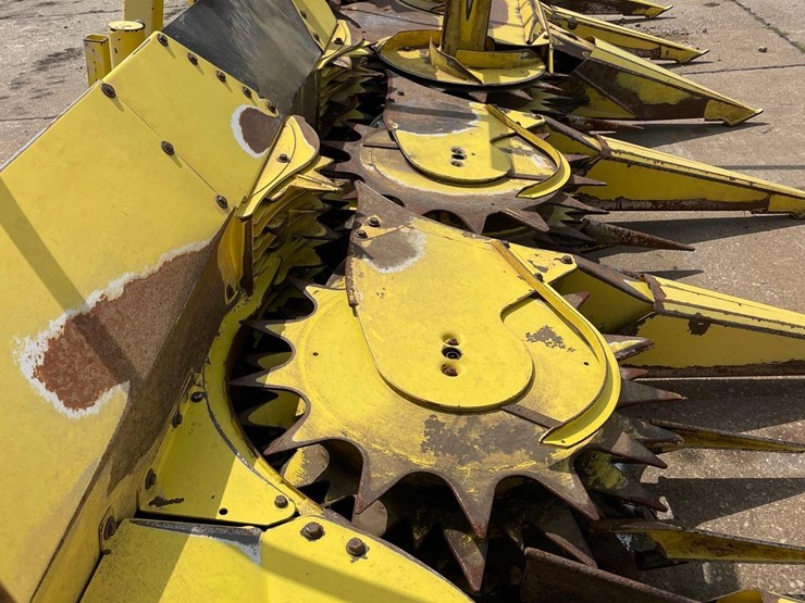 john-deere-688-image-30