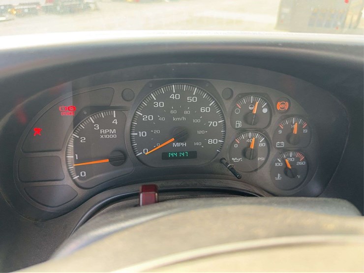 2005-chevrolet-c8500-semi-truck-image-42