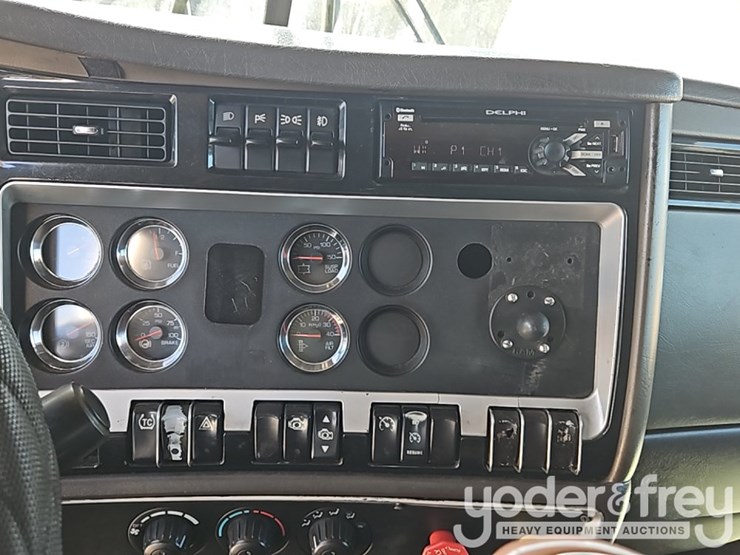 2007-kenworth-t600-image-48