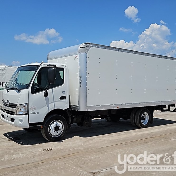 2019 HINO 195