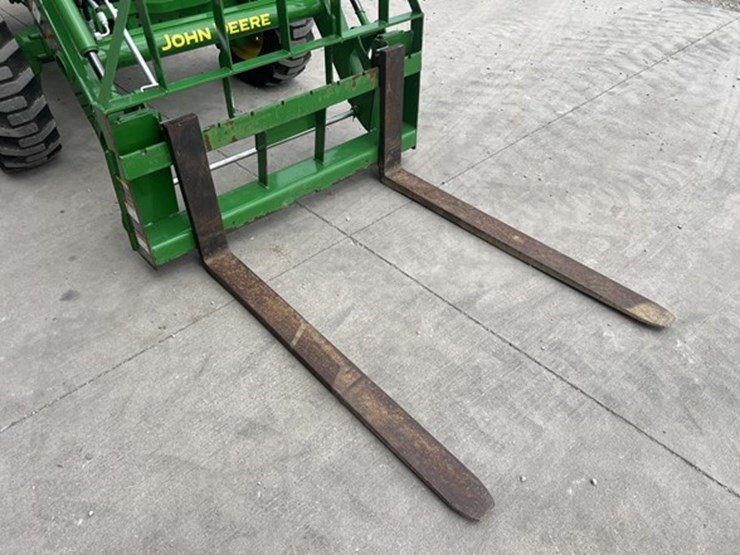 2024-john-deere-4066r-image-17